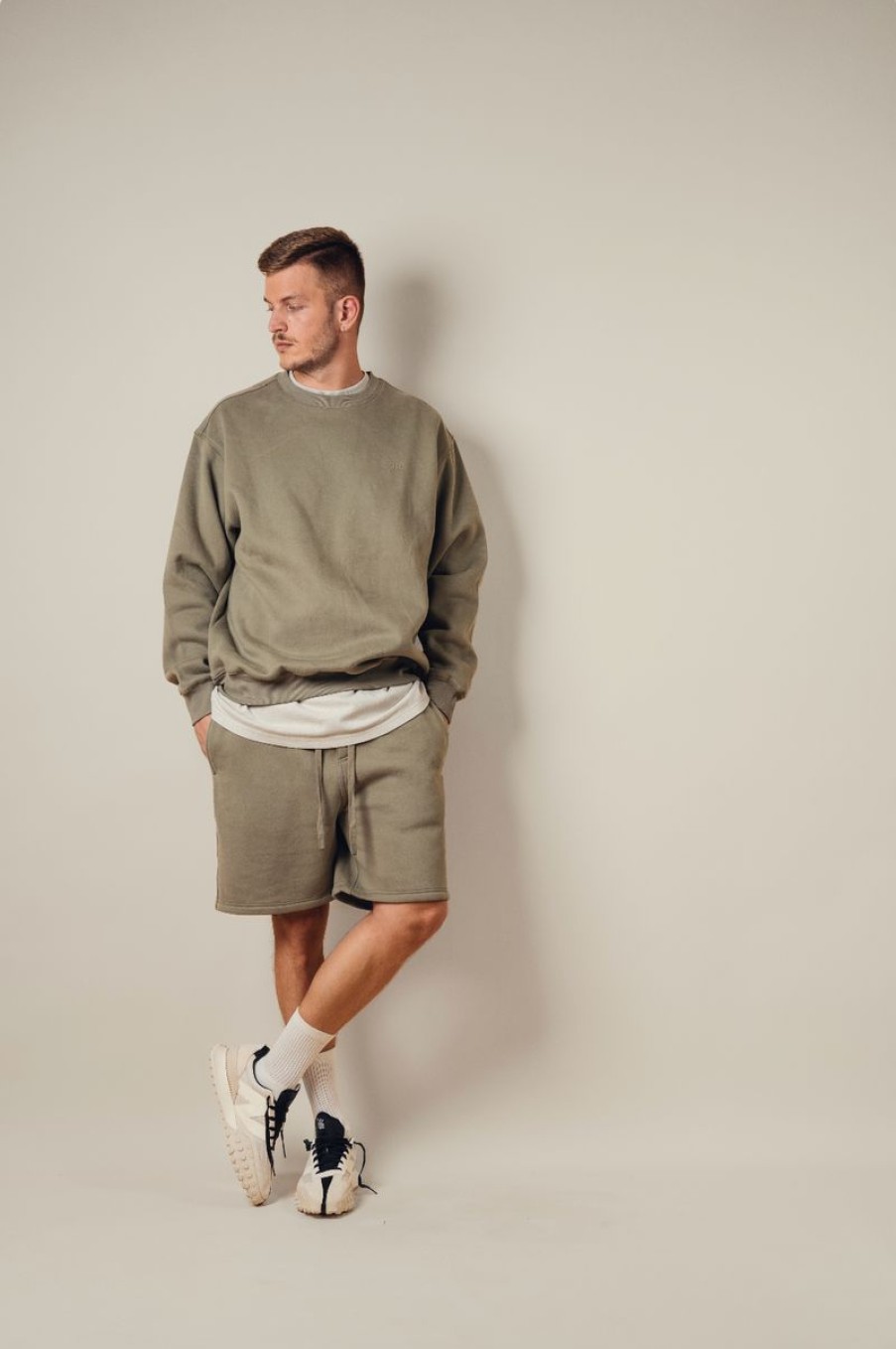 Menswear * | Kore Studios | Macleay Sweatshirt Pine Misc