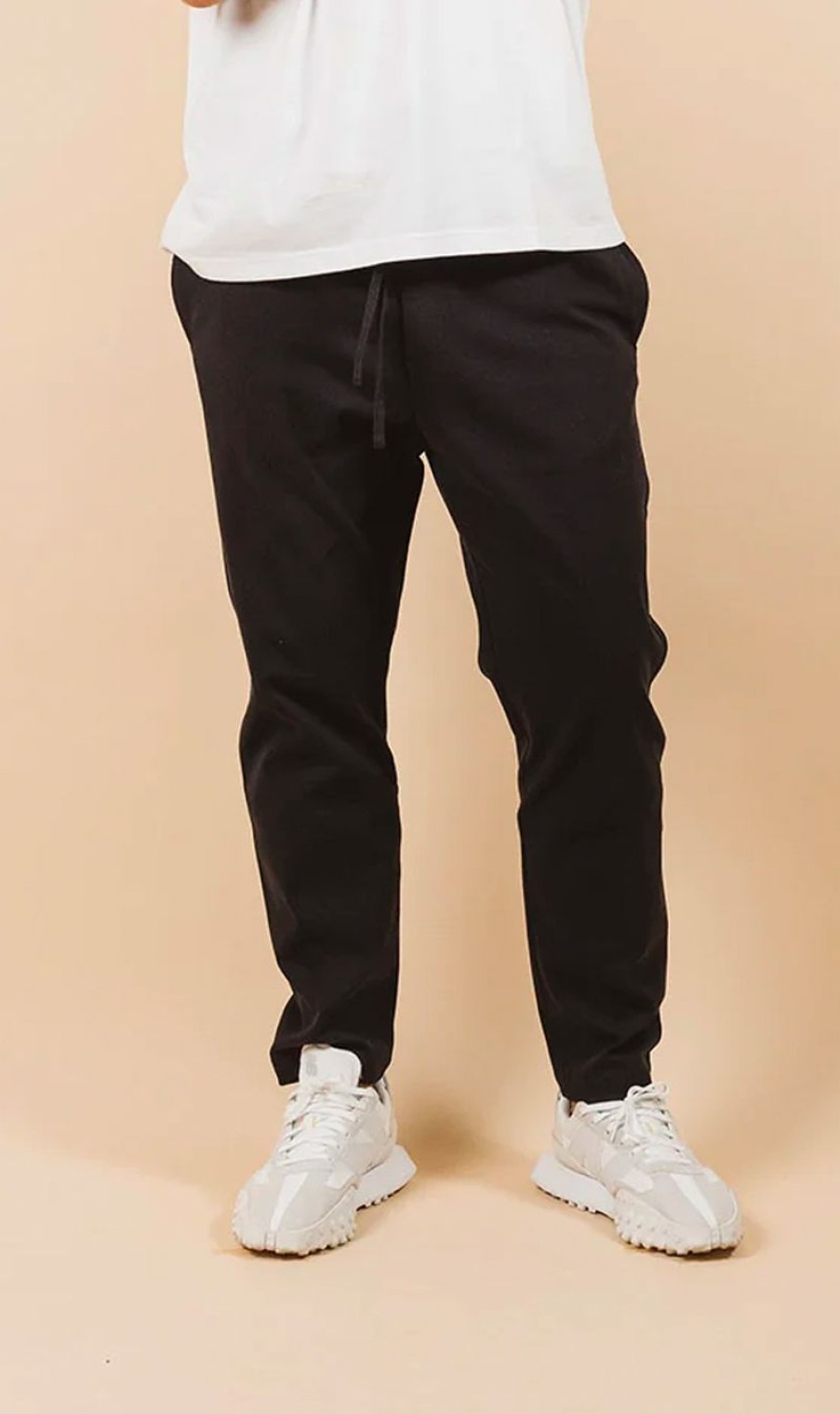 Menswear * | Kore Studios | The Gusto Pant Night Black