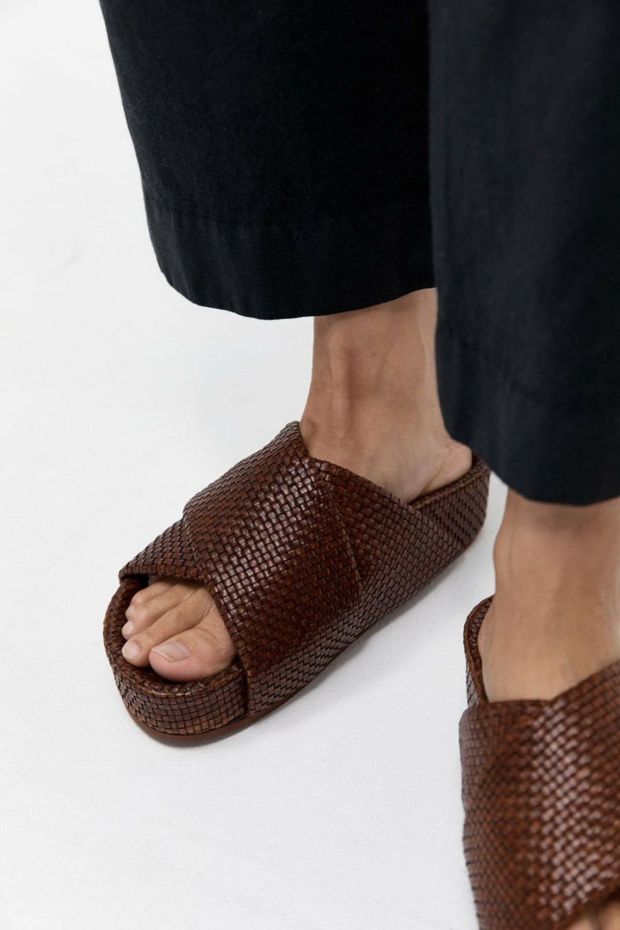 Sandals * | St Agni St. Agni | Woven Flatform Slide Antique Tan Brown